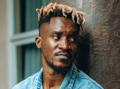 A Pass fans messages