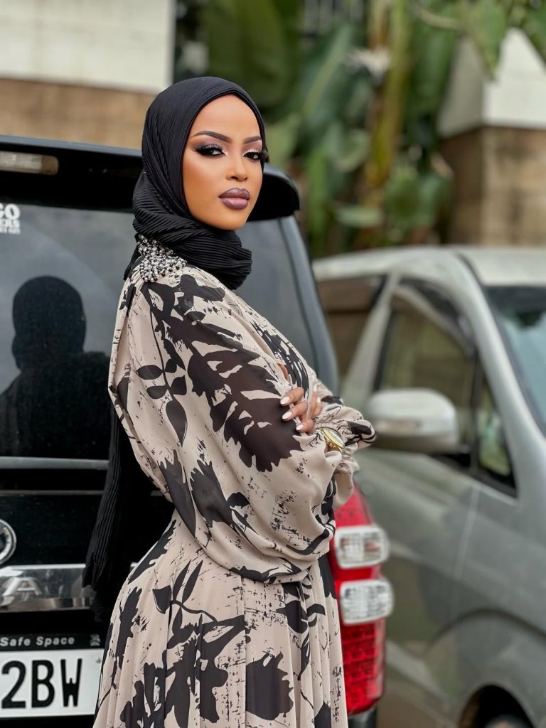 Nina Roz Islam